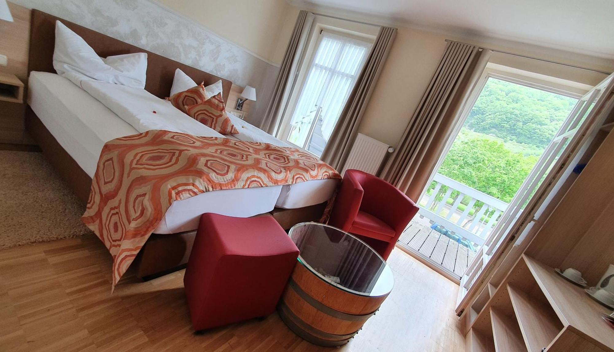 Hotel Zum Anker-Thulls Restaurant Neumagen-Dhron Εξωτερικό φωτογραφία