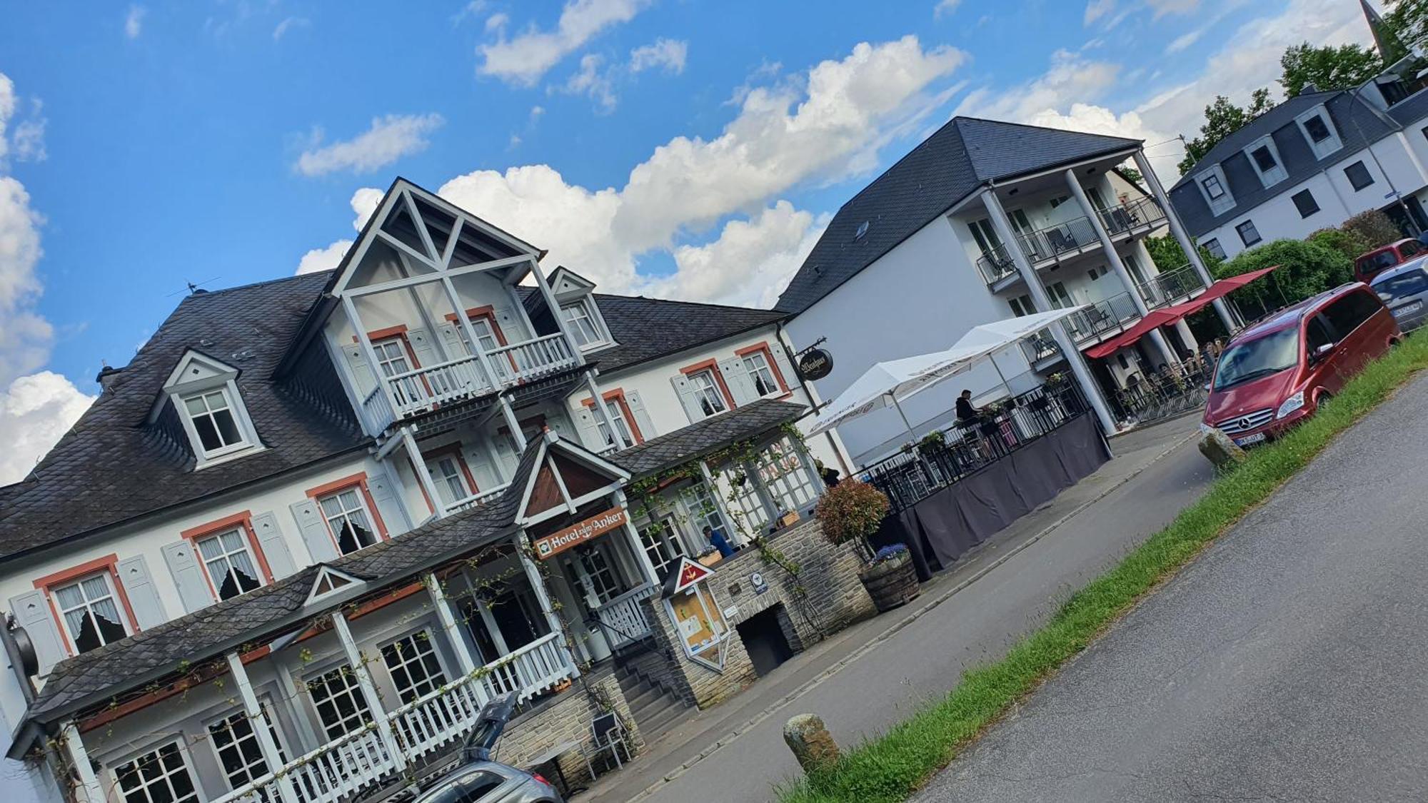 Hotel Zum Anker-Thulls Restaurant Neumagen-Dhron Εξωτερικό φωτογραφία