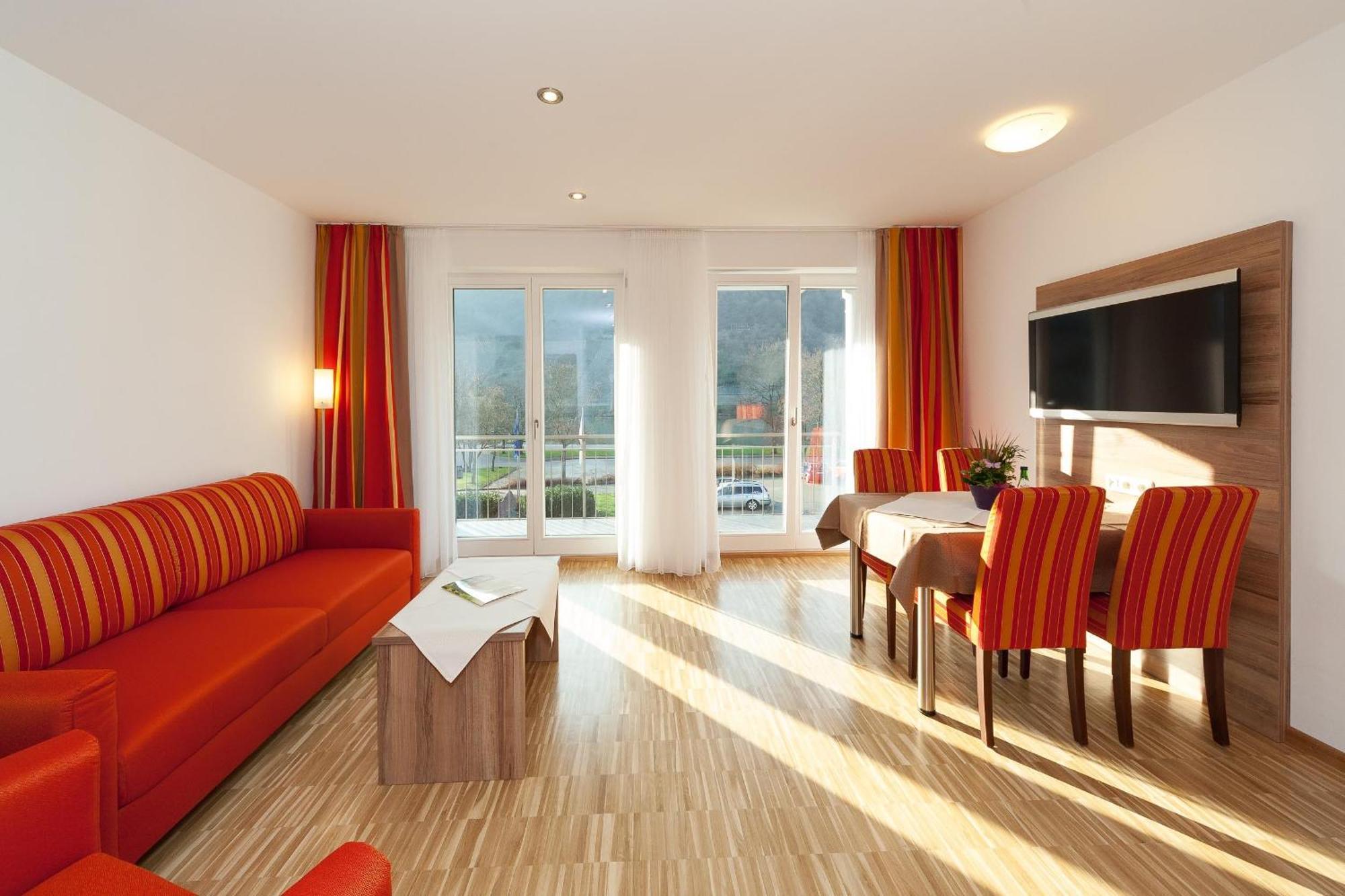 Hotel Zum Anker-Thulls Restaurant Neumagen-Dhron Εξωτερικό φωτογραφία