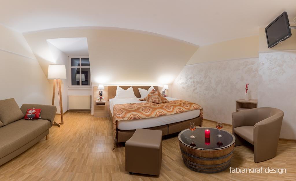 Hotel Zum Anker-Thulls Restaurant Neumagen-Dhron Εξωτερικό φωτογραφία